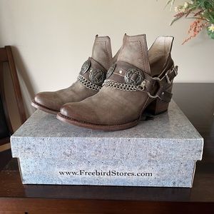 Freebird Mystic - Brown 9.0